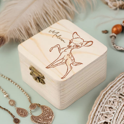Personalisierte Bambi Holzbox – Schmuckkästchen aus Holz mit Namensgravur