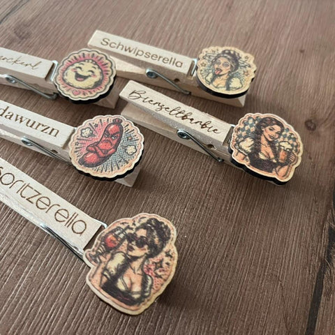 Lustige Glupperl für Frauen | Dirndl Accessoire | Oktoberfest Wiesn Klammer | Junggesellinnenabschied | personalisiert