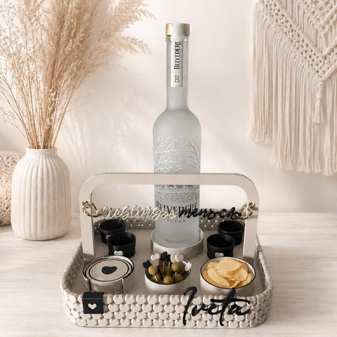 Personalisiertes Vodka Tablett „Malia Heart“ | Personalisiertes Geschenk für Herzensmenschen | Shottablett im Herzdesign