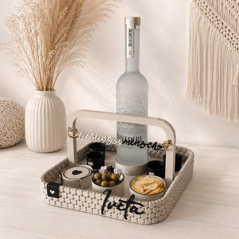 Personalisiertes Vodka Tablett „Malia Heart“ | Personalisiertes Geschenk für Herzensmenschen | Shottablett im Herzdesign