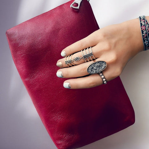 Pouch Light Metallic Bordeaux