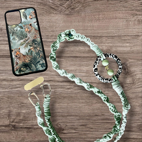 Makramee Handykette – Boho Handykette mit Leoprint-Ring – Jungle Vibes – Handgemachte Smartphone Kette – Stylisches Handy Accessoire