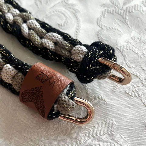 Handykette Crossbody aus Makramee – Handgefertigtes Handyband im Boho-Stil für Smartphone, Lanyard mit Karabiner & Herzanhänger