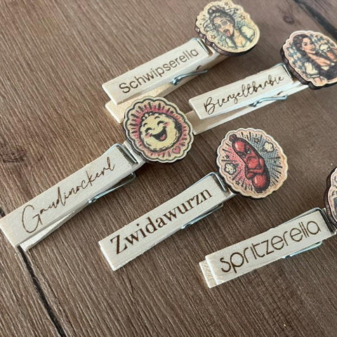 Lustige Glupperl für Frauen | Dirndl Accessoire | Oktoberfest Wiesn Klammer | Junggesellinnenabschied | personalisiert